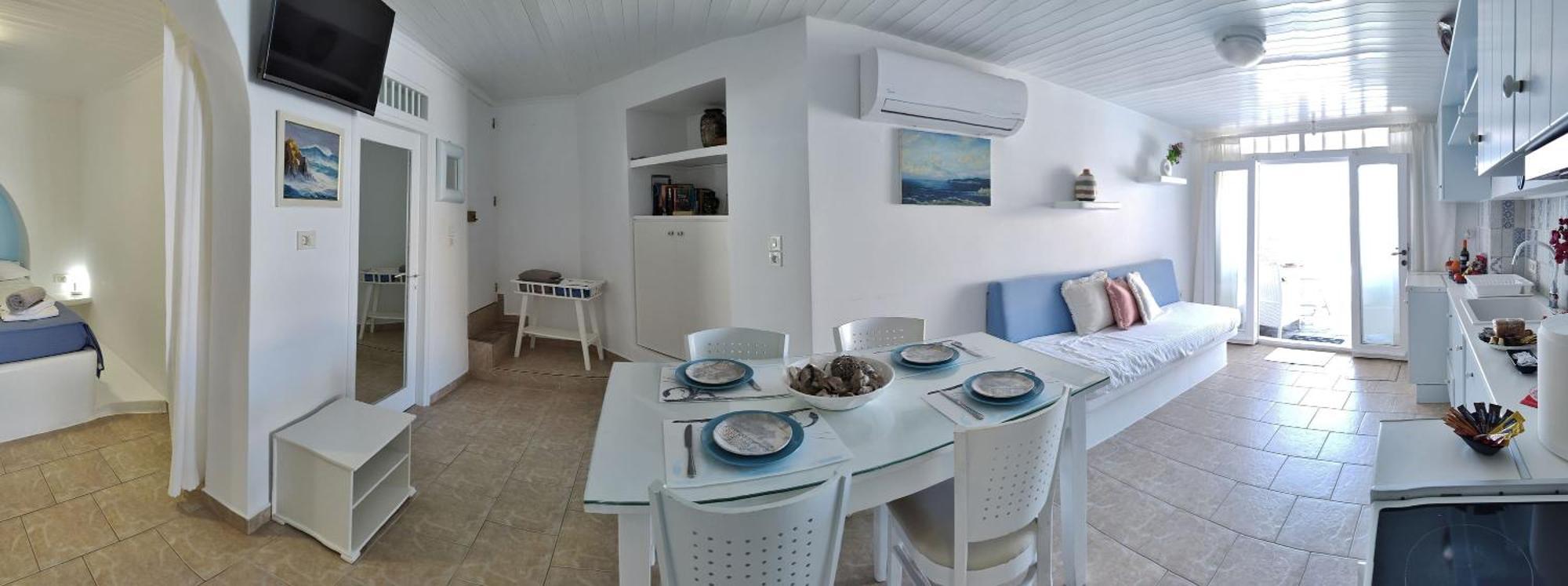 Blue Mare Apartments On The Beach Firopotamos Room photo